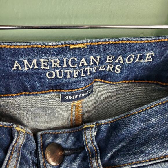 American Eagle Outfitters AEO Hi-Rise Shortie Distressed Jean Shorts Size 2 - Picture 3 of 7